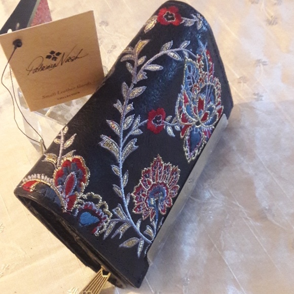 PATRICIA NASH HAND WALLET - Picture 3 of 8